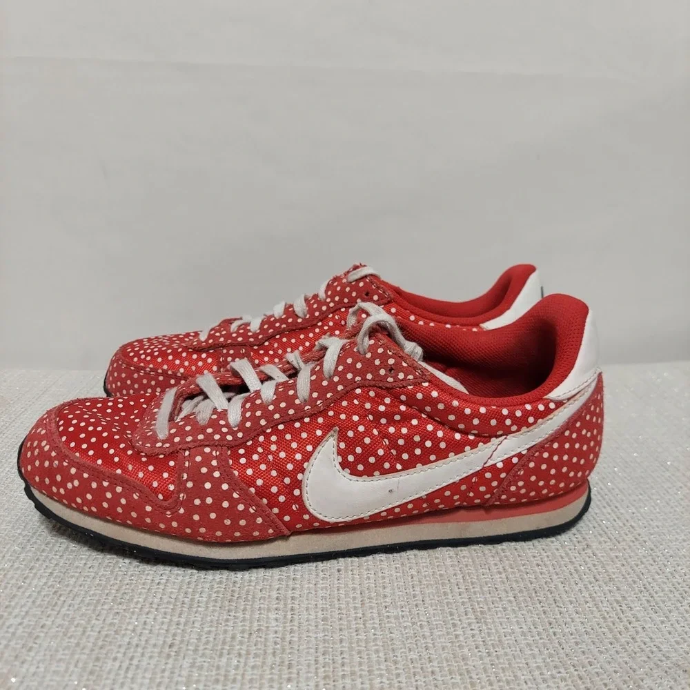 Nike Genicco Red Polkadot Shoes Women's Size US 9 Rare Running 705283-610‎